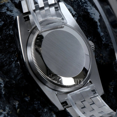 Seikojust | Classic Black