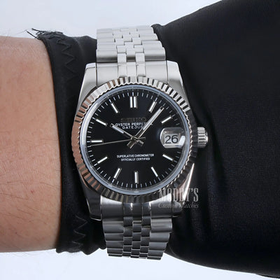 Seikojust | Classic Black