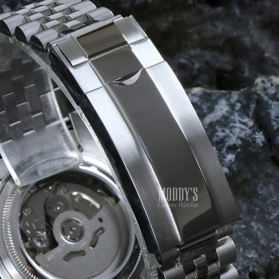 Seikojust | Roman Champagne